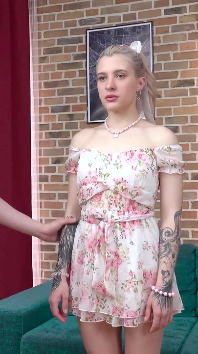 Посмотри на большую дырку в моей гибкой кукле