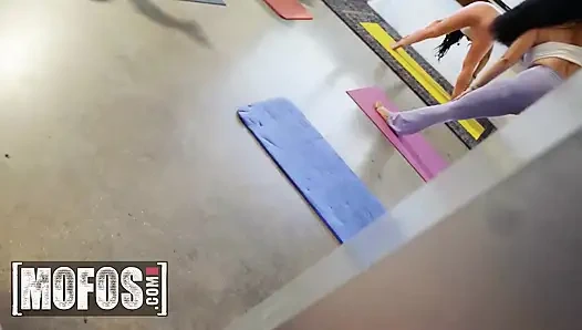 MOFOS - Sexy Lindsey Lakes Finds Her Zen By Sneaking Out Of Yoga For A Steamy Doggystyle Fuck