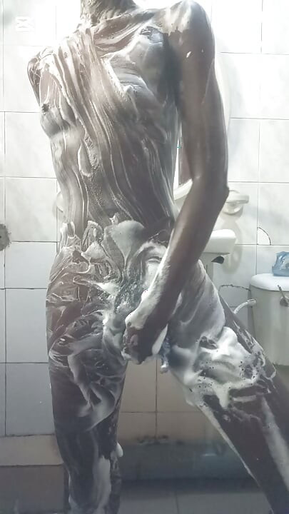 Bayan seksi ile banyo zamanı