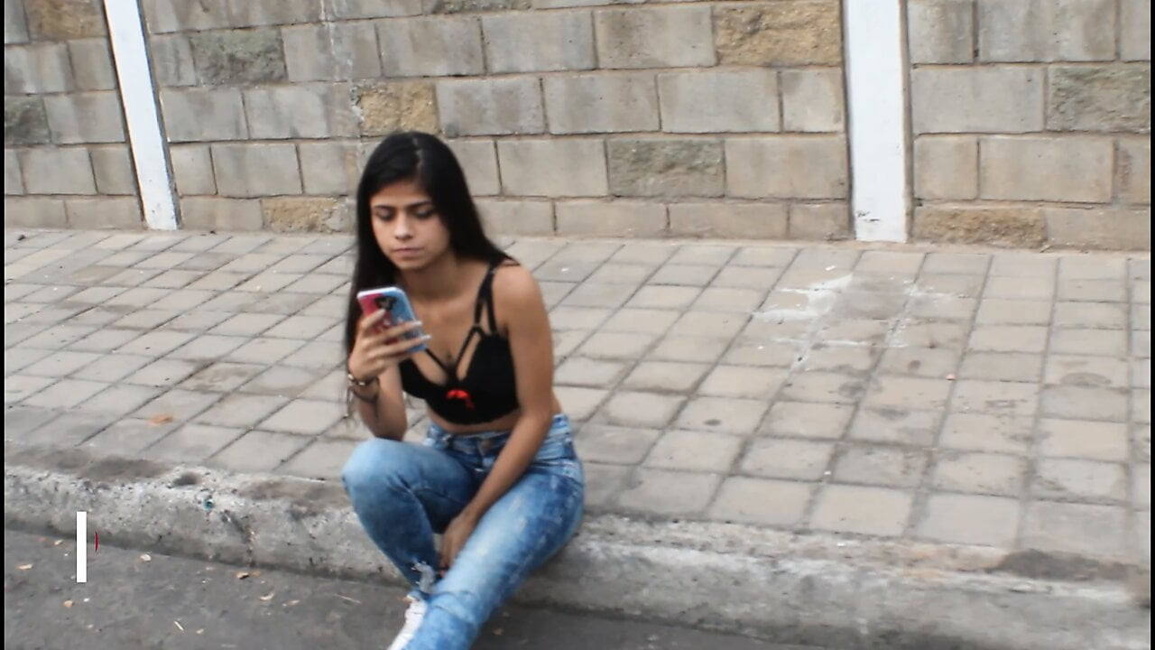 sokakta tanıştığım bir kızı sikiyorum - ispanyolca porno