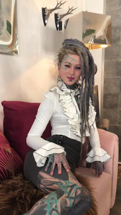 Gördüğün şeyi beğendin mi? Daha fazlası için beni takip et.