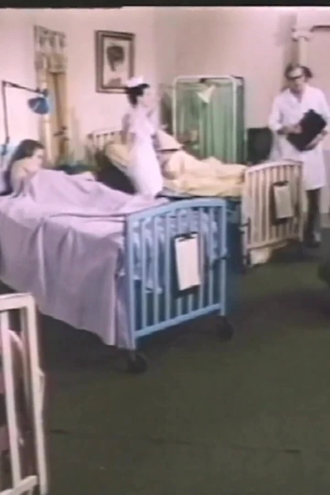 Güzel azgın klasik orta yaşlı seksi hemşire 69 pozisyonunda doktorun büyük yarağını emiyor