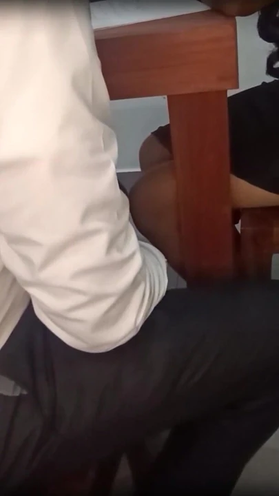 Sri Lankalı Özel Ders Öğretmeni ve Öğrencisi | Bölüm 1