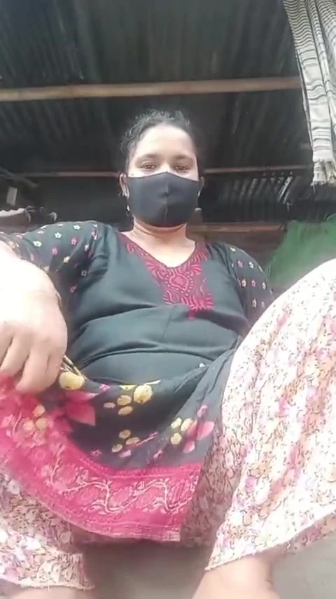 Büyük ve sinsi parmak! Büyük memeli büyük göt yalıyor dashe passy finger passy
