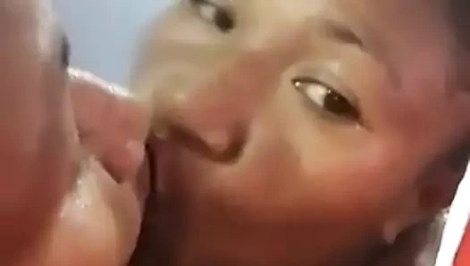 azgın pamuk aç öpücük