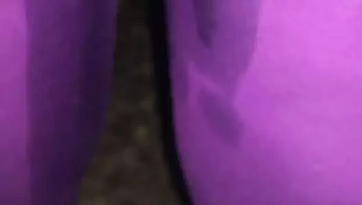 Geceleri kendimi bahçeme işiyorum