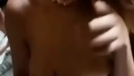 Sıcak memeler becerdin