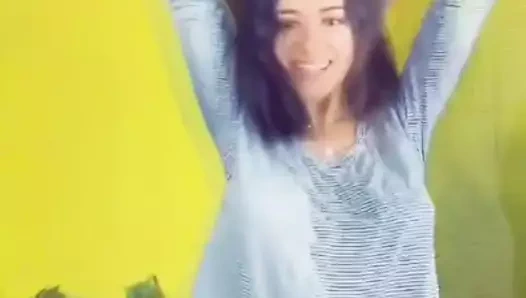 Tiktok 3'te büyük göğüsler (al bunu)