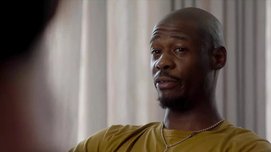 Orta yaşlı seksi zengin ev hanımı kianna Anton'un kalın büyük zenci yarağına binmeyi seviyor