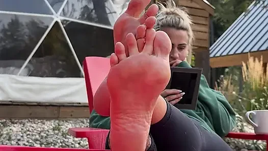 Candid Mother-in-Law's Soft Sexy Dick Destroying Soles!