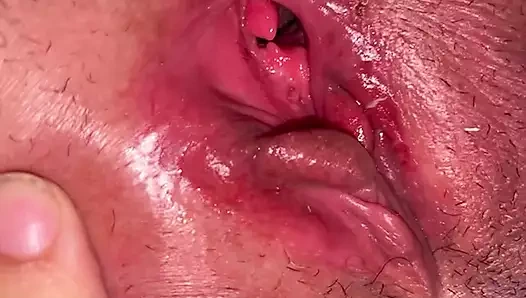 Klitorisim şişiyor... Find The Mole