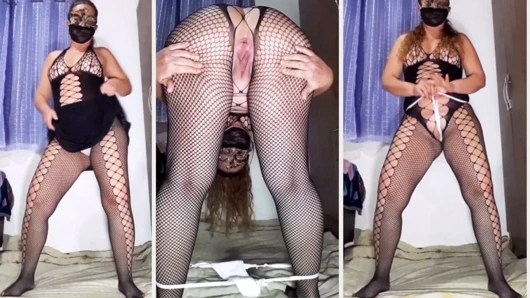 Soyunma, siyah etek ve elbise