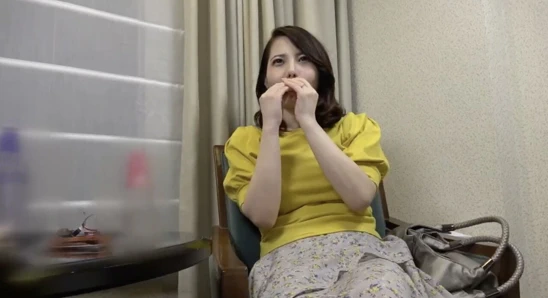 Cuma gecesi gevşeme zamanı! Bu gece, kocası iş için uzaktayken güzel, evli bir kadını eve götürdüm. -6