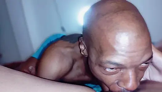 Dördüncü sezon - meme ucu yalama döllü ayı 2