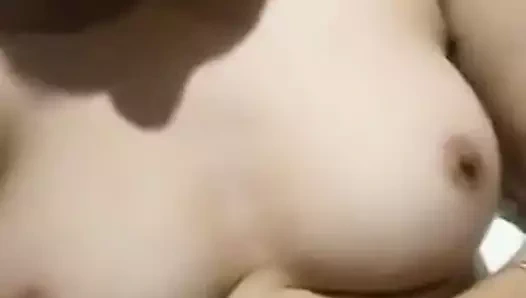 Bilin bakalım bu kız kim