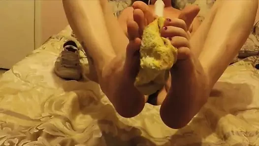 pis kokulu çoraplarımda mastürbasyon yapıyorum