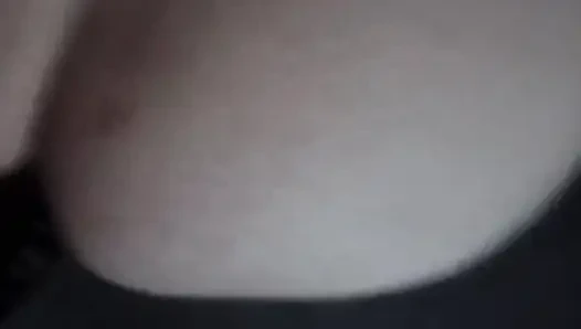 Dildolarımla sıkı götünü açıyor