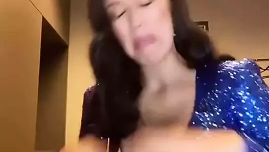 Rebecca Mir - TikTok 13.12.2020