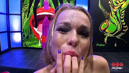 Rebecca Döl Keşfediyor - Ggg John Thompson