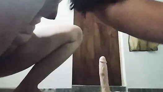 Götüm yarağını yutuyor