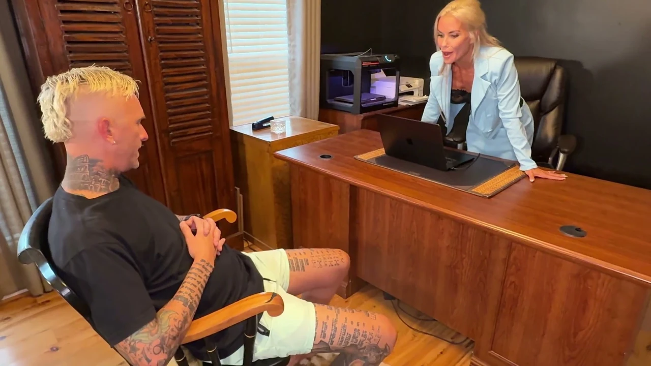 Bradley Cxxx Learns How to Please His Boss Lady Tatiana Steele