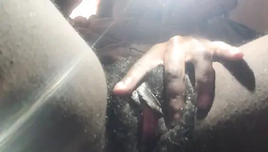 Beni mastürbasyon yaparken izle