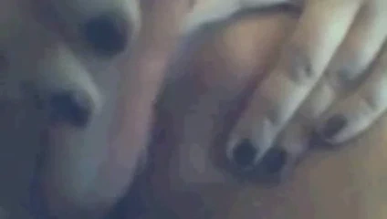 Büyük kız seks oyuncaklarını seviyor