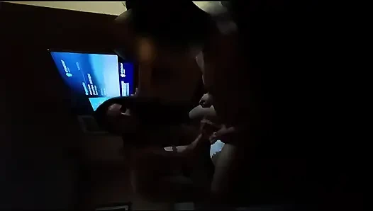 İkinci kez ellerimde... ve hala keyifli bir deneyimsizdi (bölüm 1)