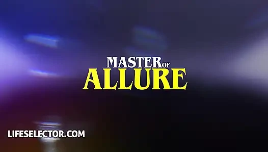 Hizmetçi Stacy Bloom katıldığında ev ziyareti çıldırıyor