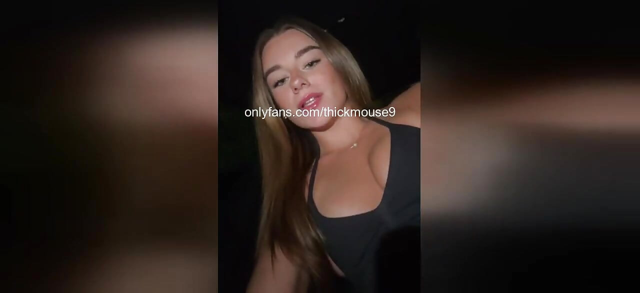 Lena'nın bakire amcığı çok sıkı