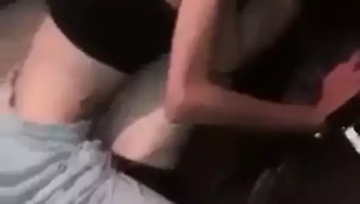 Lezbiyen öpücüğü