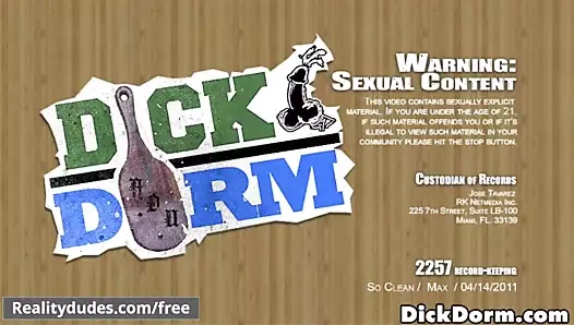 Dik twinks çalış ile the yeni çük arasında the yurt