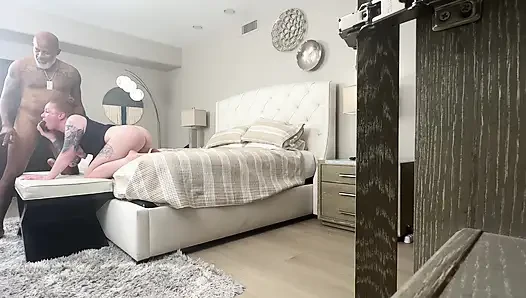 Kamera arkası Allison deliğini genişletiyor