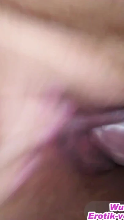 Güçlü an "Büyük memeli Alman olgun orta yaşlı seksi kadın eş değiştirme kulübünde amatör bakış açısı seks yapıyor"