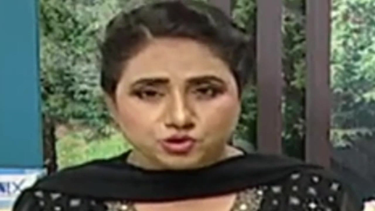 Pakistanlı sıcak kaltak rida göğüsler ve gergin video