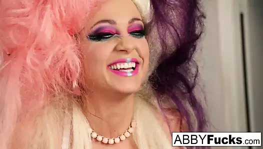 abigail mac ile bir fotoğraf çekiminin müzik teaser'ı