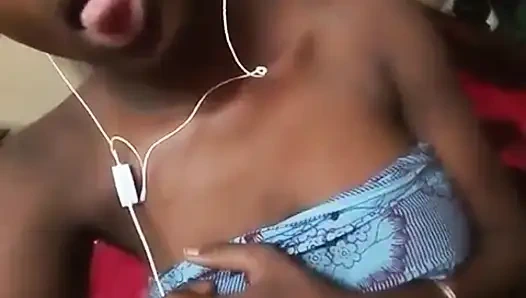 Amcığımda büyük salatalık