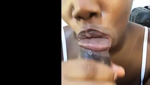 Wow siktiğim sürtük gırtlağıma büyük bir döl yuttuktan sonra yarak emen ağzımı temizlemek zorunda kaldı - mastermeat1