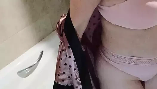 En iyi arkadaşım küvette