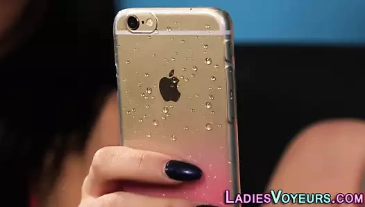 cfnm kızlar komşu gösterisi - külot kapalı