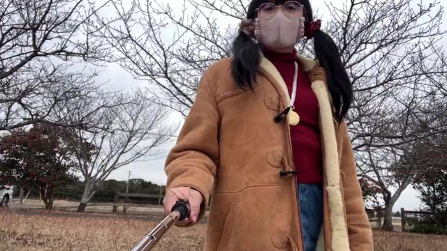 Trainer's Training No89 Exposed Walk and Pee in a Quiet Park