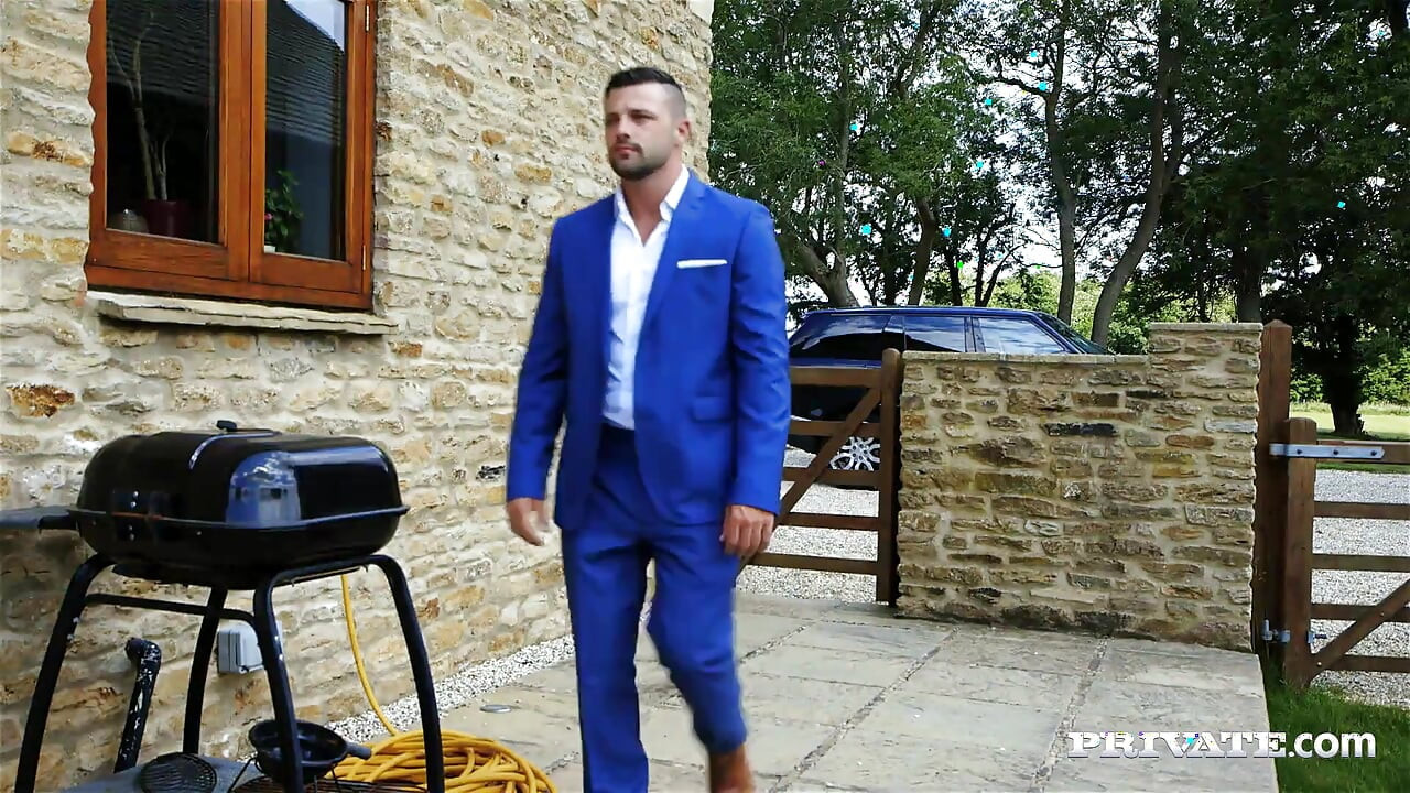 Büyük memeli sarışın Sienna ilk randevusunda dölleniyor