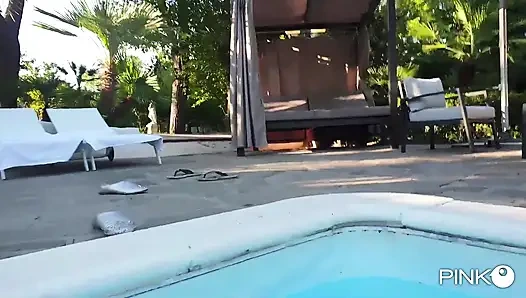 Ateşli kız Korinha Luca Ferrero tarafından sikiliyor