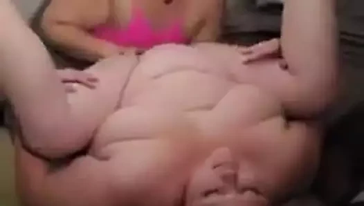 Büyük zenci yarağı aynı anda 3 ateşli evli çifti aldatıyor