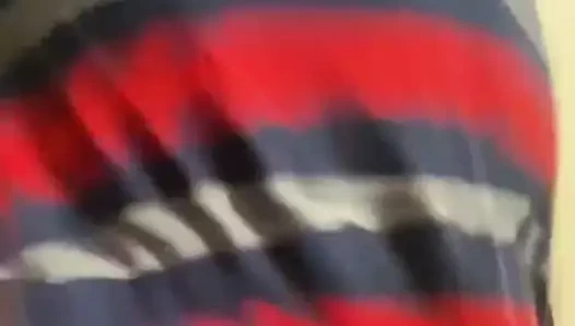 teen elbise içinde senin için kıçını alkışlar