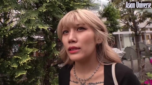 G-cup figürlü Idol seviyesi gyaru'da kapalı, gizli çevrimiçi şöhret şok edici bir özel inişi körükliyor