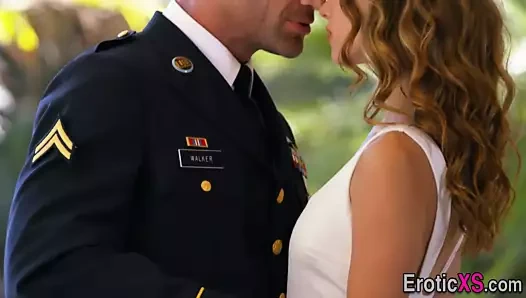 sarışın güzellik creampied