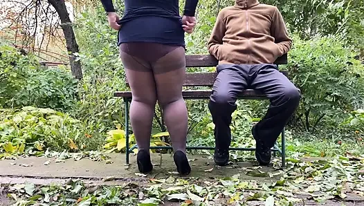 Üvey annemin domalarak işemelerini izlemeye bayılıyorum