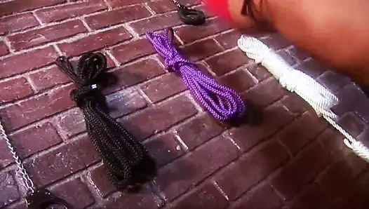 Busty melek içinde seksi lateks verir harika blowie