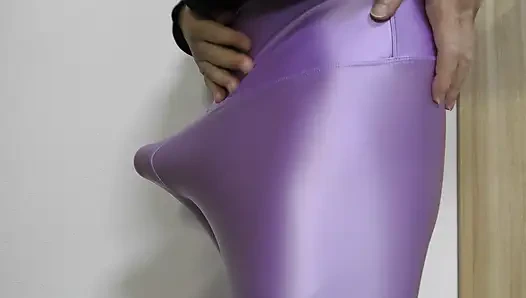 Mor saten taytlı mastürbasyon